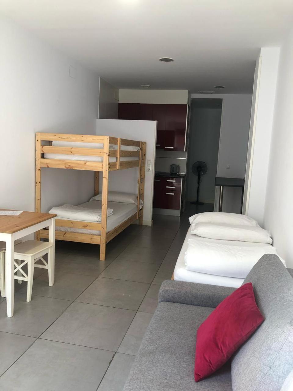 Apartamentos Surfing San Vicente II ซาน บีเซนเต เด ลา บาร์เกรา ภายนอก รูปภาพ